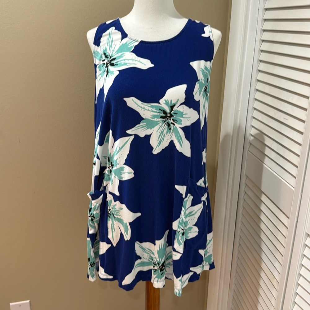 Ava Sky - Small sleeveless dress